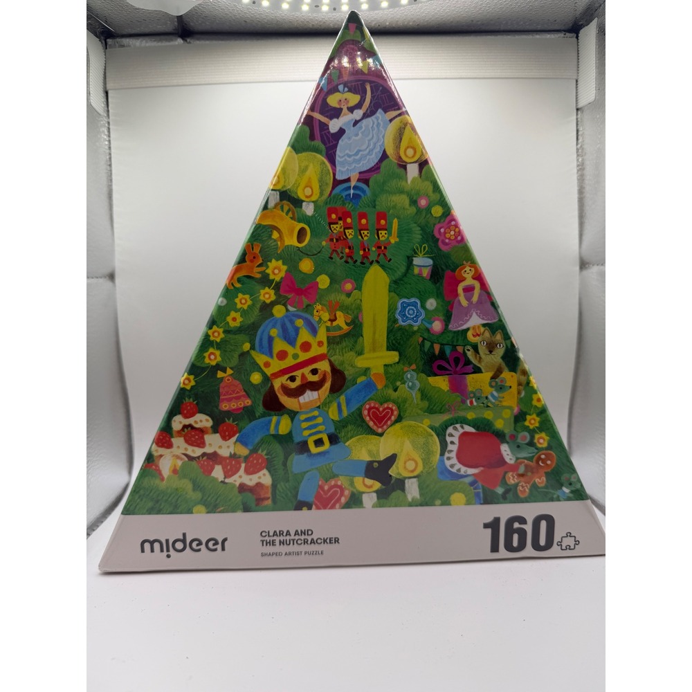 Mideer Clara and the Nutcracker Shaped Artist Puzzle 160 Piece Christmas Tree
